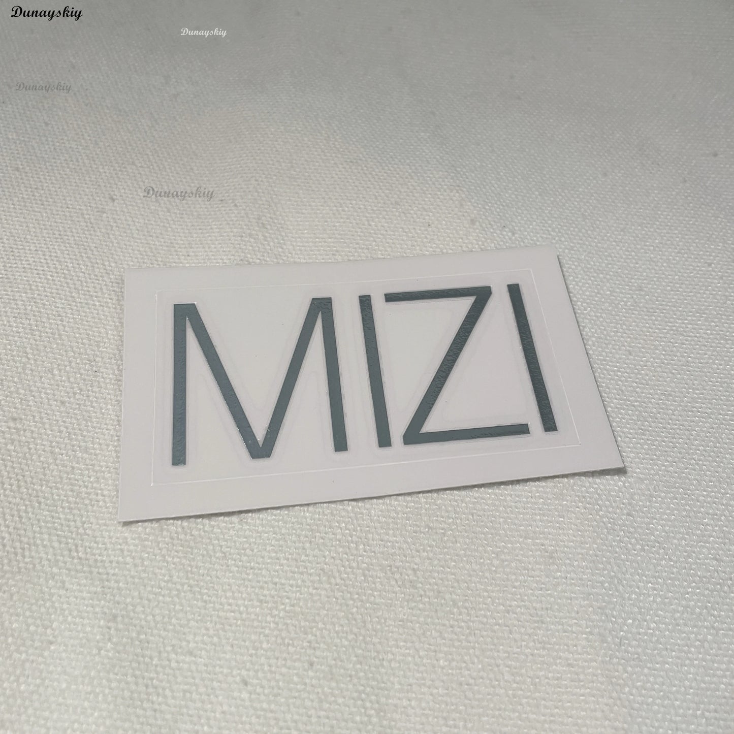 ALIEN STAGE Mizi Sua Luka Till Ivan HYUNA Cosplay Silver Glossy Choker Necklace Name Stickers Prop Performance Christmas